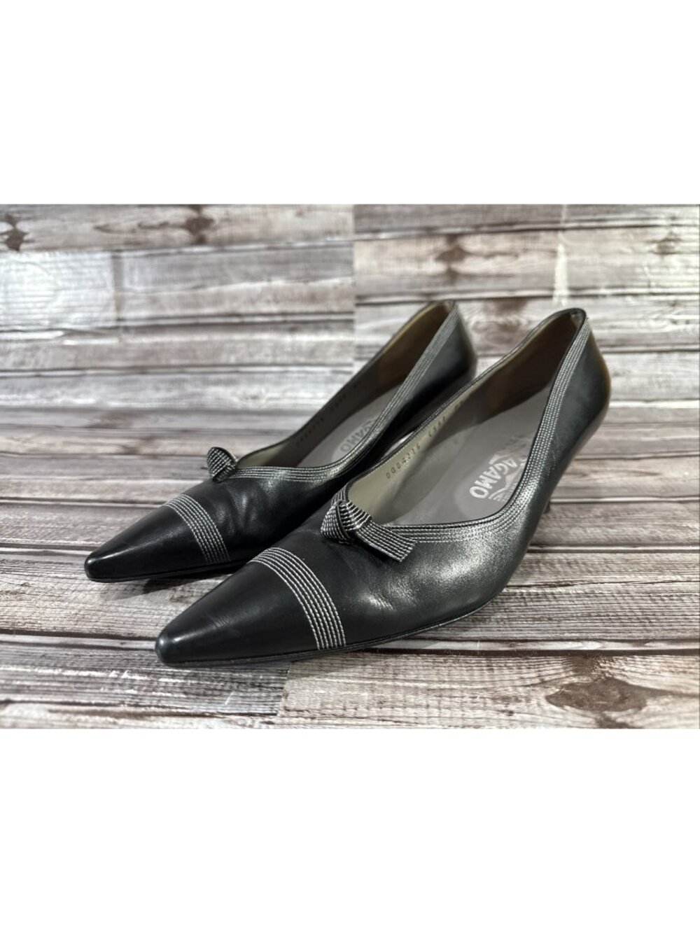 Salvatore Ferragamo Leather Pointed Toe Pumps Size 8.5 Black contrast stitching
